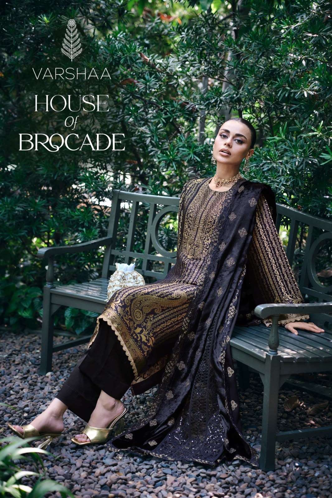 Versha House of brocade – black – image 3