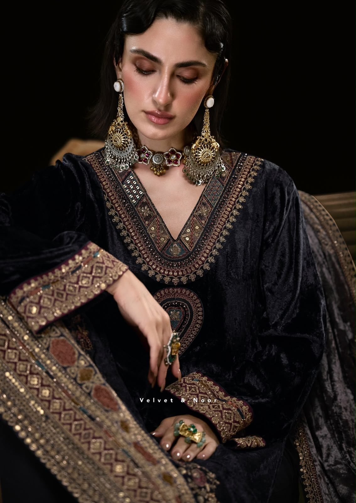 AIQA ROYAL – Jet black – image 6